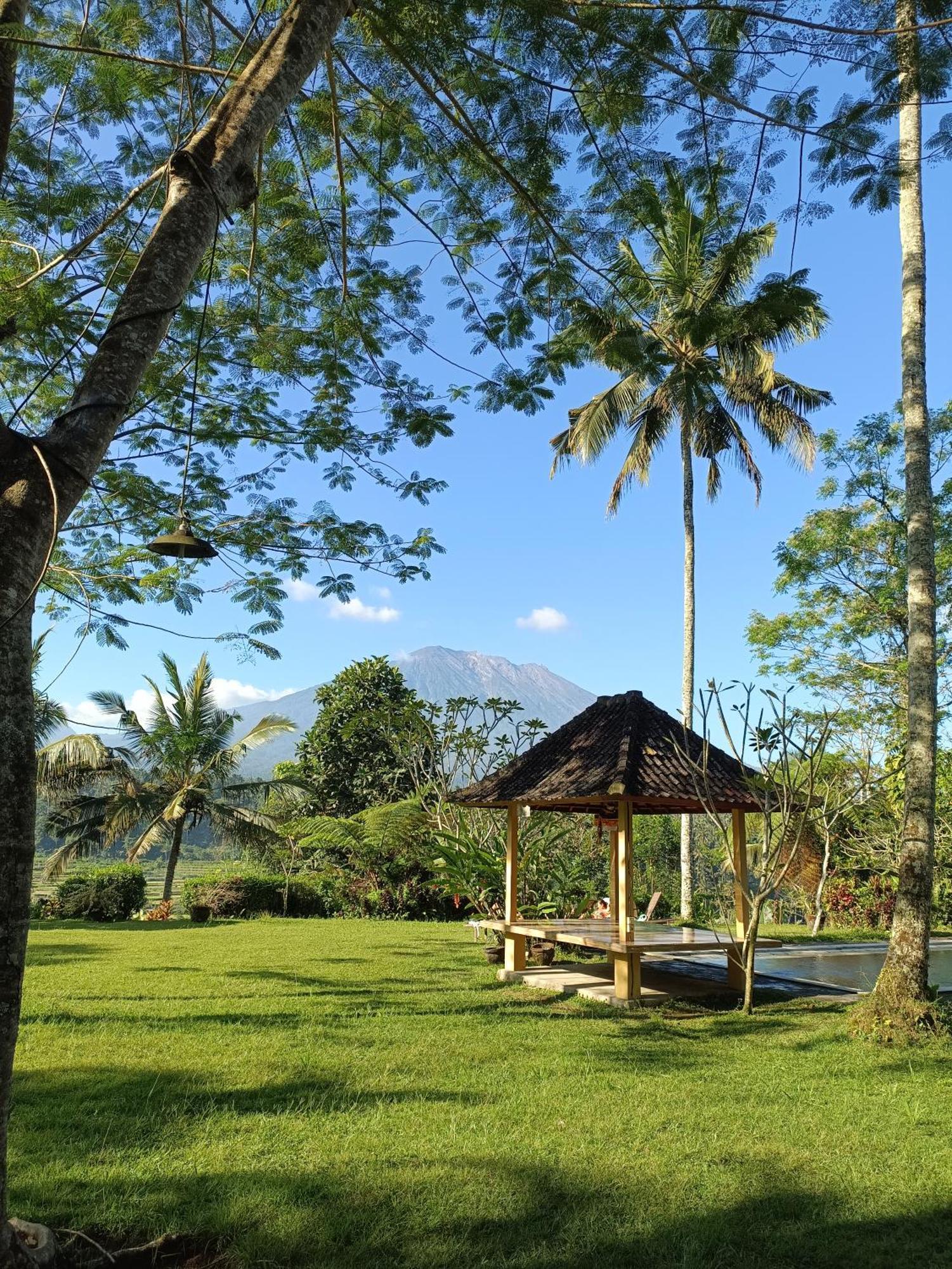 Mahagiri Resort & Restaurant Menanga Exterior photo