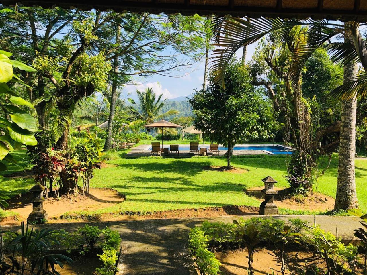 Mahagiri Resort & Restaurant Menanga Exterior photo